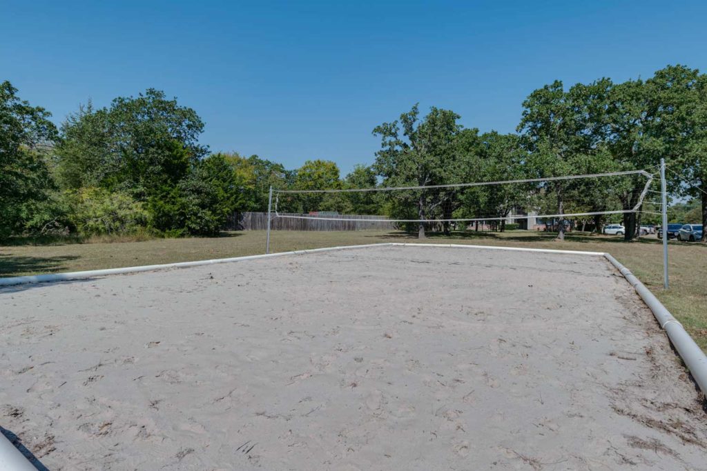 Walden Pond Apartments College Station, TX; near Texas A&M University; Pet friendly one and two bedroom apartment homes